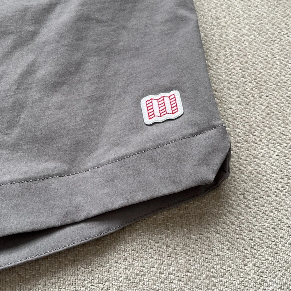Topo Designs Mens Shorts Grey Nylon Stretch Outdoor Athleisure Size Small - Picture 2 of 11